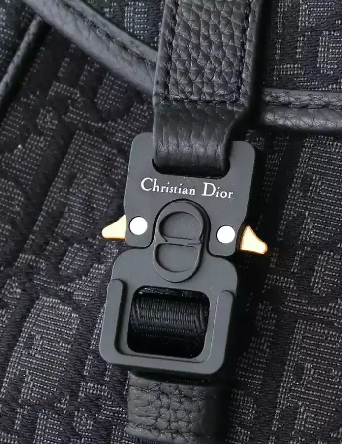 DIOR-HIT-THE-ROAD-BACKPACK-WITH-FLAP-DIO038-4.webp