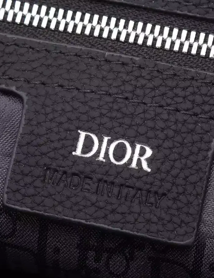 DIOR-HIT-THE-ROAD-BACKPACK-WITH-FLAP-DIO053-6.webp DIOR-HIT-THE-ROAD-BACKPACK-WITH-FLAP-DIO053-6.webp
