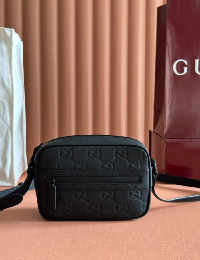 GG-RUBBER-EFFECT-MINI-SHOULDER-BAG-BLACK-BG132-4.webp GG-RUBBER-EFFECT-MINI-SHOULDER-BAG-BLACK-BG132-4.webp