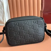 GG-RUBBER-EFFECT-MINI-SHOULDER-BAG-BLACK-BG132-8.webp