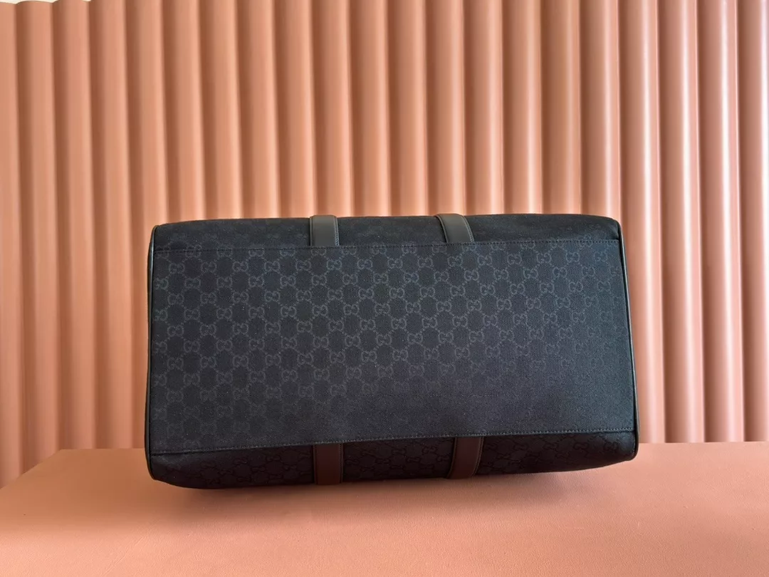 GUCCI-GG-CANVAS-MEDIUM-DUFFLE-BAG-BG144-8.webp GUCCI-GG-CANVAS-MEDIUM-DUFFLE-BAG-BG144-8.webp