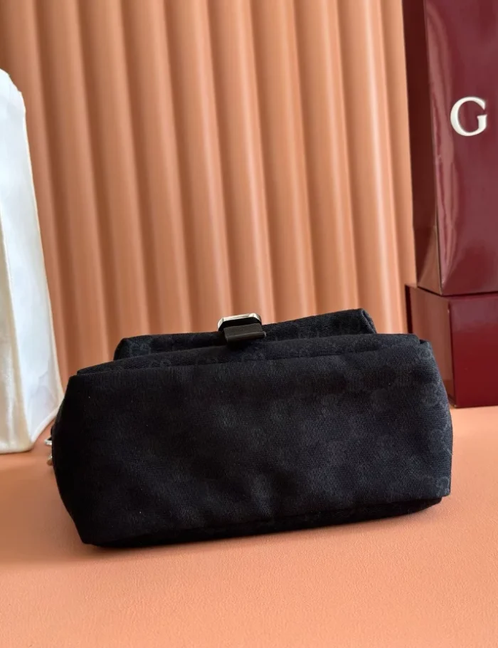 GUCCI-GG-SMALL-CANVAS-TOTE-BAG-WITH-LEATHER-TRIM-BLACK-BG148-6.webp