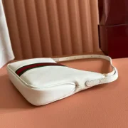 GUCCI-LUNETTA-SMALL-CROSSBODY-BAG-BG149-5.webp