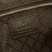 GUCCI-LUNETTA-SMALL-CROSSBODY-BAG-BG150-5.webp