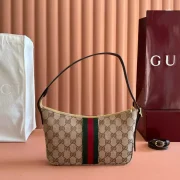 GUCCI-LUNETTA-SMALL-CROSSBODY-BAG-BG151-1.webp