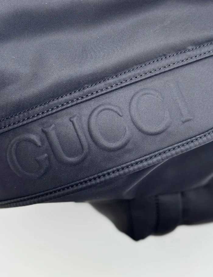 GUCCI-MEDIUM-GUCCI-LOGO-BACKPACK-BG143-7.webp