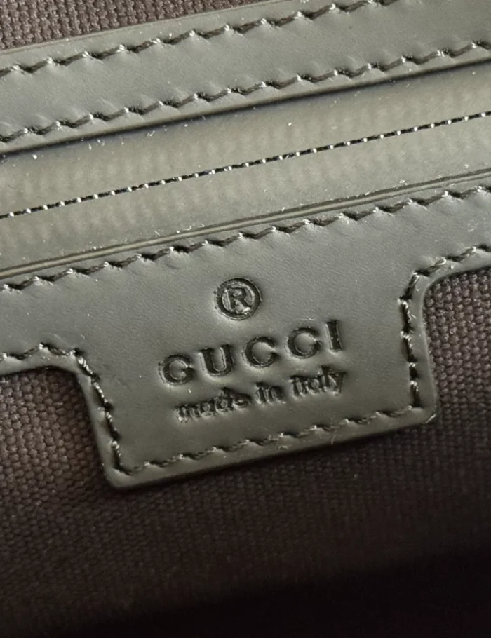 GUCCI-MONOGRAM-DEBOSSED-LEATHER-CROSS-BODY-BAG-BLACK-BG131-7.webp