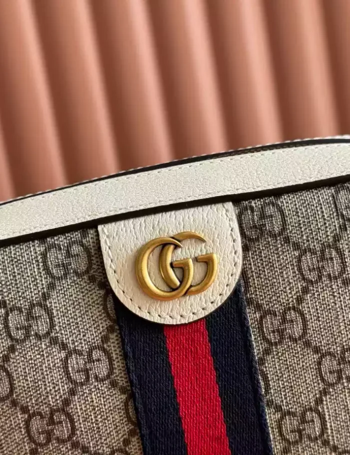 GUCCI-PRE-OWNED-OPHIDIA-CAMERA-SHOULDER-BAG-BG137-10.webp