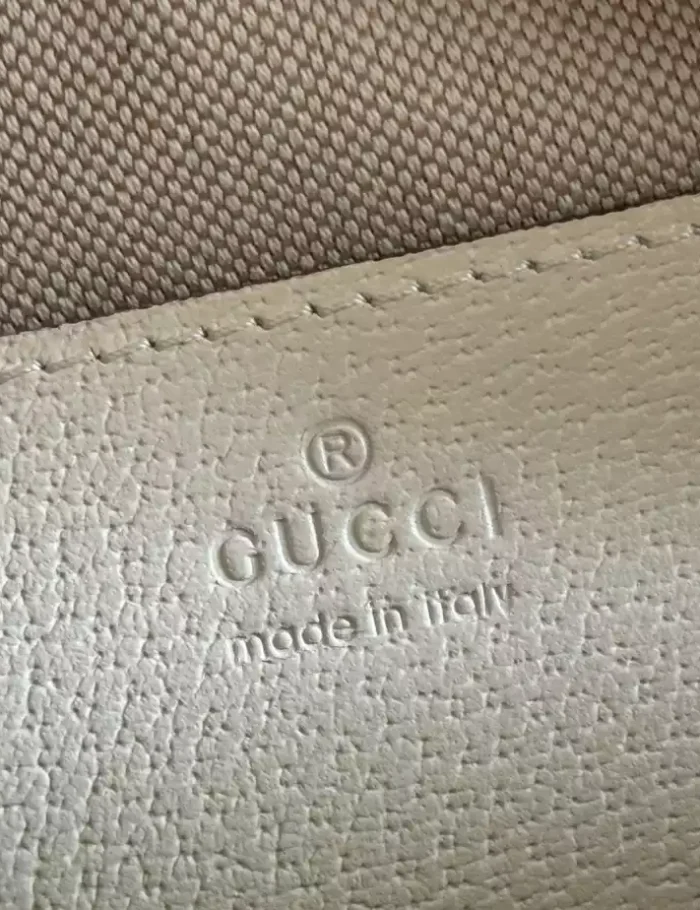 GUCCI-PRE-OWNED-OPHIDIA-CAMERA-SHOULDER-BAG-BG137-8.webp