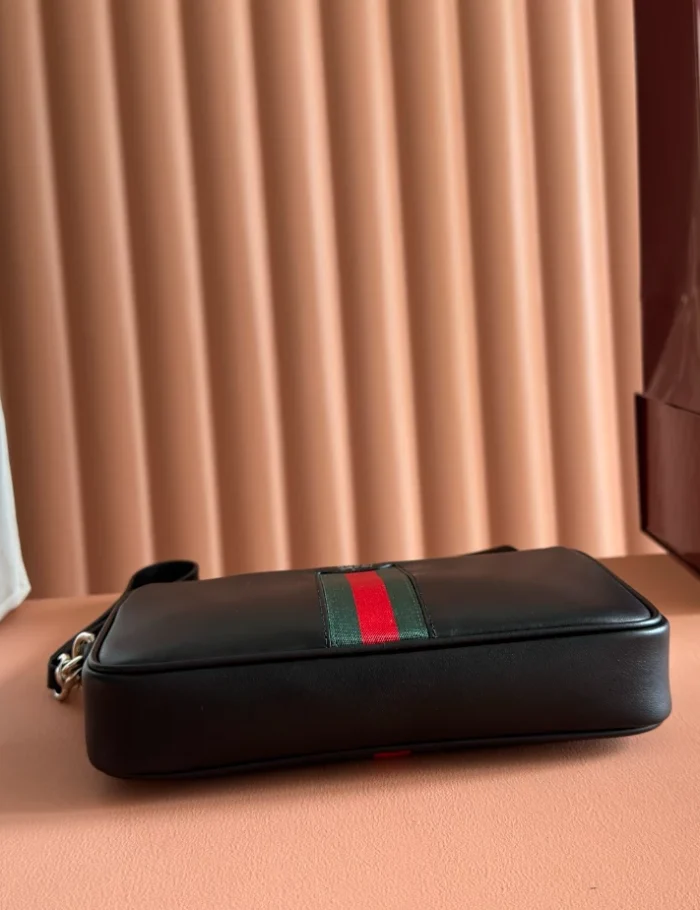 GUCCI-WEB-TRADEMARK-SMALL-CROSSBODY-BAG-IN-BLACK-LEATHER-BG130-2.webp