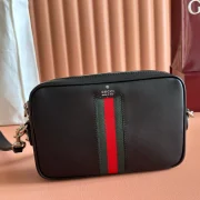 GUCCI-WEB-TRADEMARK-SMALL-CROSSBODY-BAG-IN-BLACK-LEATHER-BG130-5.webp
