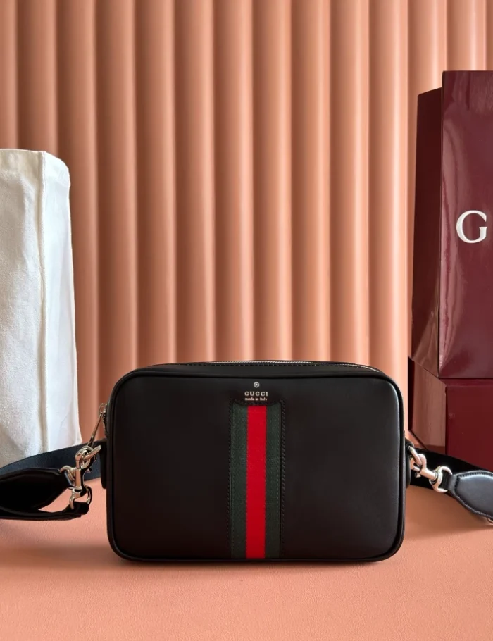 GUCCI-WEB-TRADEMARK-SMALL-CROSSBODY-BAG-IN-BLACK-LEATHER-BG130-8.webp