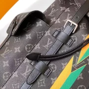 LOUIS-VUITTON-CHRISTOPHER-MM-MON-MONOGRAM-MONOGRAM-ECLIPSE-CANVAS-LW474-2.webp