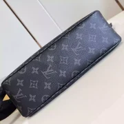 POCHETTE-ACCESSOIRE-XL-BLACK-MONOGRAM-ECLIPSE-CANVAS-M11741-LW445-5.webp
