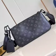 POCHETTE-ACCESSOIRE-XL-BLACK-MONOGRAM-ECLIPSE-CANVAS-M11741-LW445-7.webp