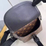 QUEST-MESSENGER-BAG-MONOGRAM-MACASSAR-COATED-CANVAS-M46973-LW449-2.webp