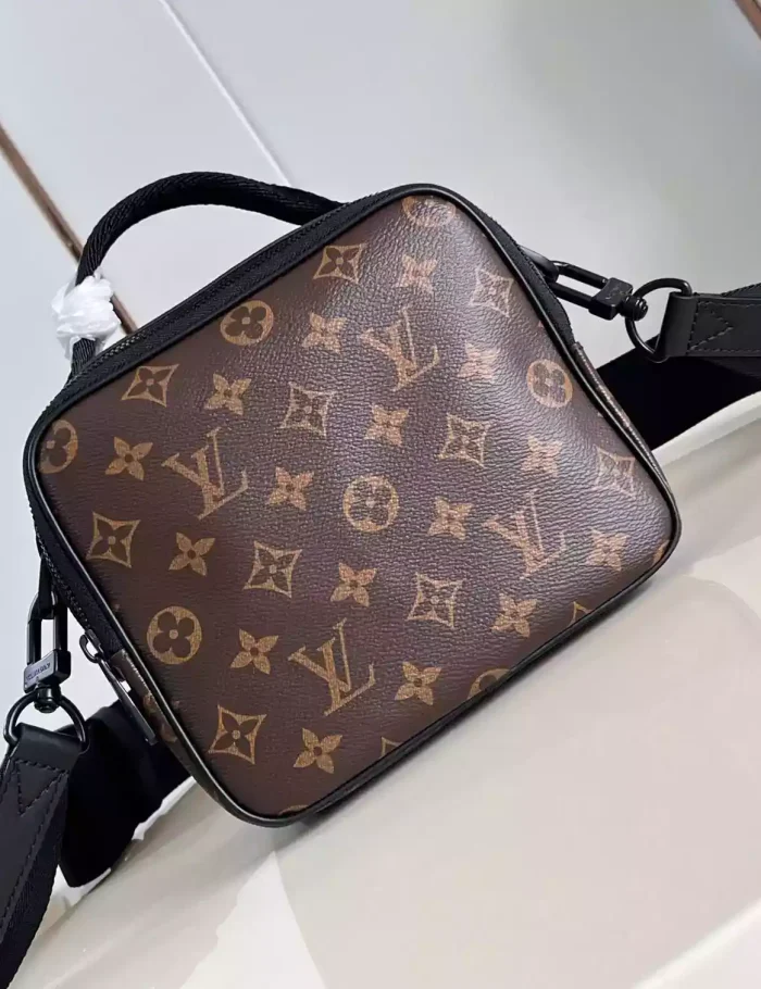 QUEST-MESSENGER-BAG-MONOGRAM-MACASSAR-COATED-CANVAS-M46973-LW449-4.webp