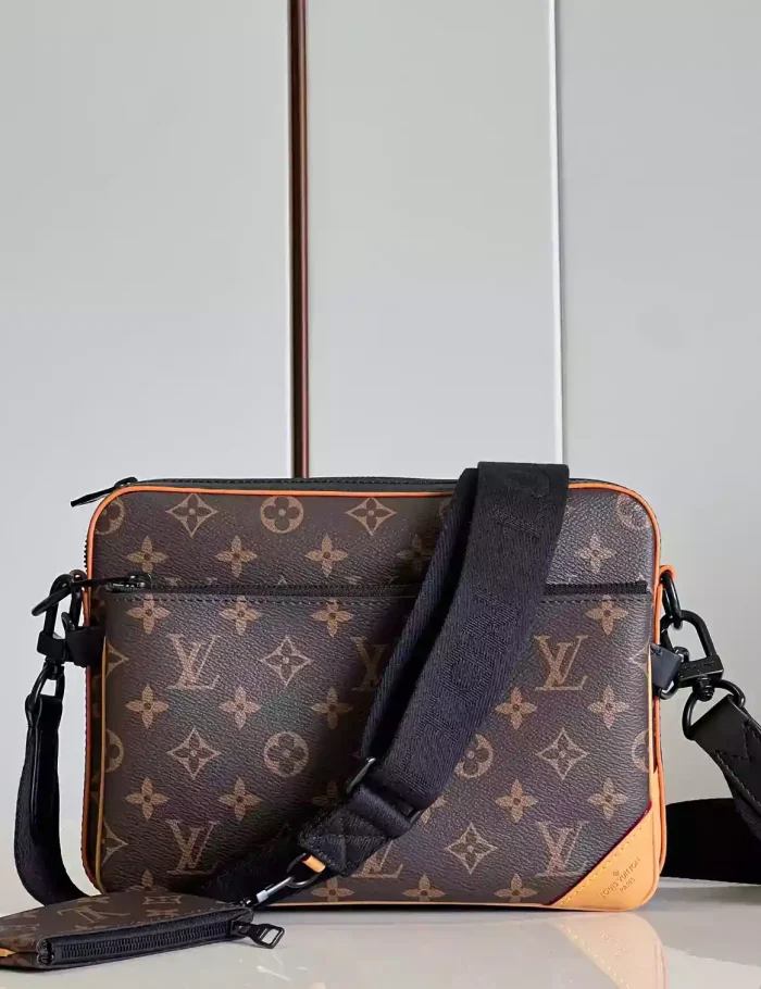 TRIO-MESSENGER-BAG-MONOGRAM-MACASSAR-M46694-LW453-3.webp