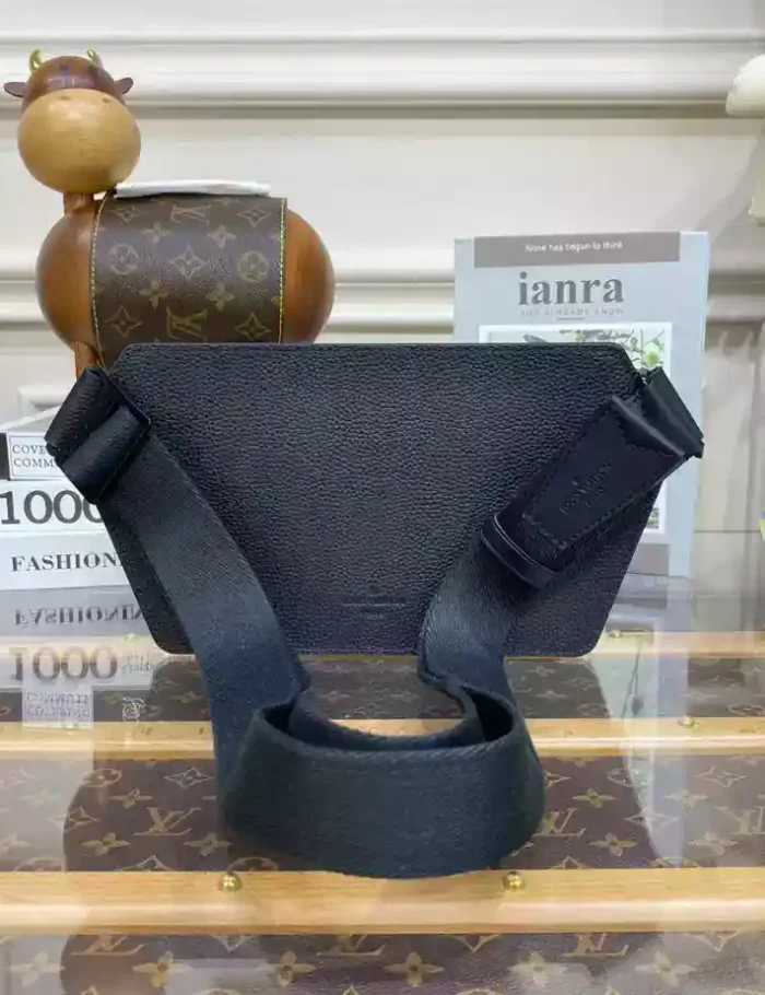 Takeoff-Bumbag-Black-LV-Aerogram-M57081-LW232-6.webp