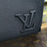 Takeoff-Bumbag-Black-LV-Aerogram-M57081-LW232-7.webp