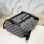 dior-explorer-backpack-beige-and-black-oblique-jacquard-dio021-vdrsh.jpg