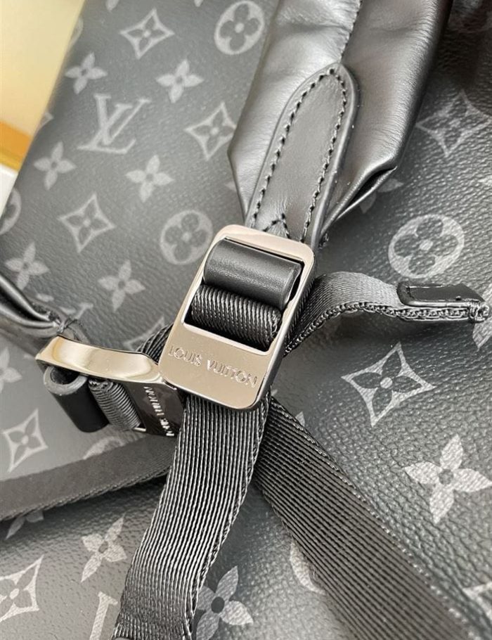 louis-vuitton-discovery-backpack-pm-monogram-eclipse-lvb008-cama5.jpg louis-vuitton-discovery-backpack-pm-monogram-eclipse-lvb008-cama5.jpg